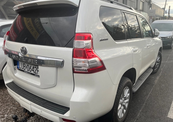 Toyota Land Cruiser cena 155900 przebieg: 230000, rok produkcji 2017 z Warszawa małe 16